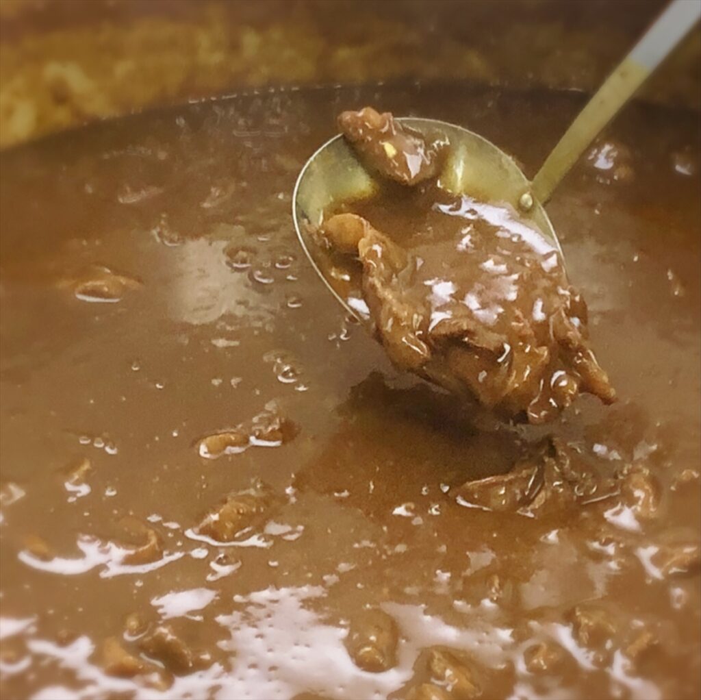 牛すじカレー|調理イメージ